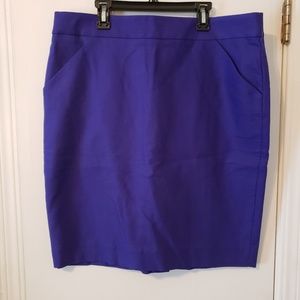 Pencil skirt with pockets!